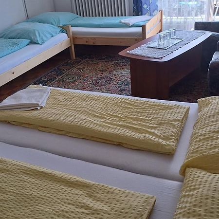Open Vendeghaz Hotel โชพรอน ภายนอก รูปภาพ